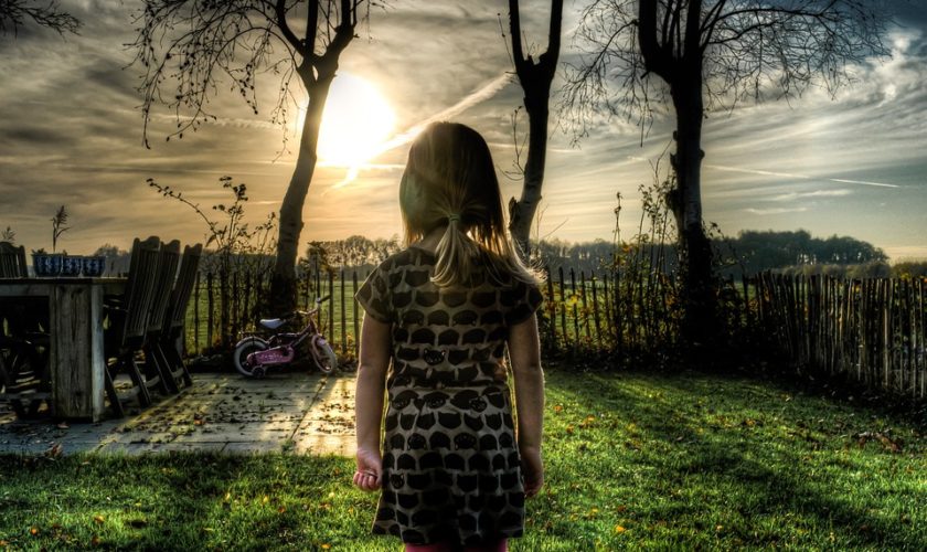 Lettre à toi l’enfant qui ne se sent pas lui-même